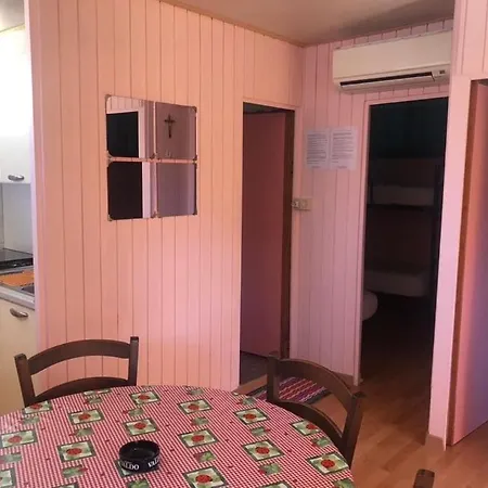 Jolanda Vacanze Apartamento *